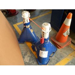 CATERPILLAR 283-1495 Jack Stands Shop Equipment