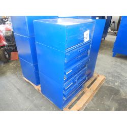 10 DRAWER TOOL CABINET W/ FITTINGS Tool