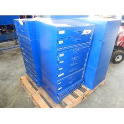 10 DRAWER TOOL CABINET W/ FITTINGS Tool