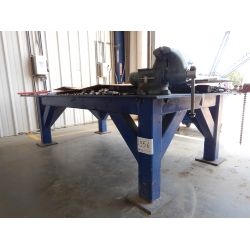 10' X 6' METAL TABLE Shop Equipment