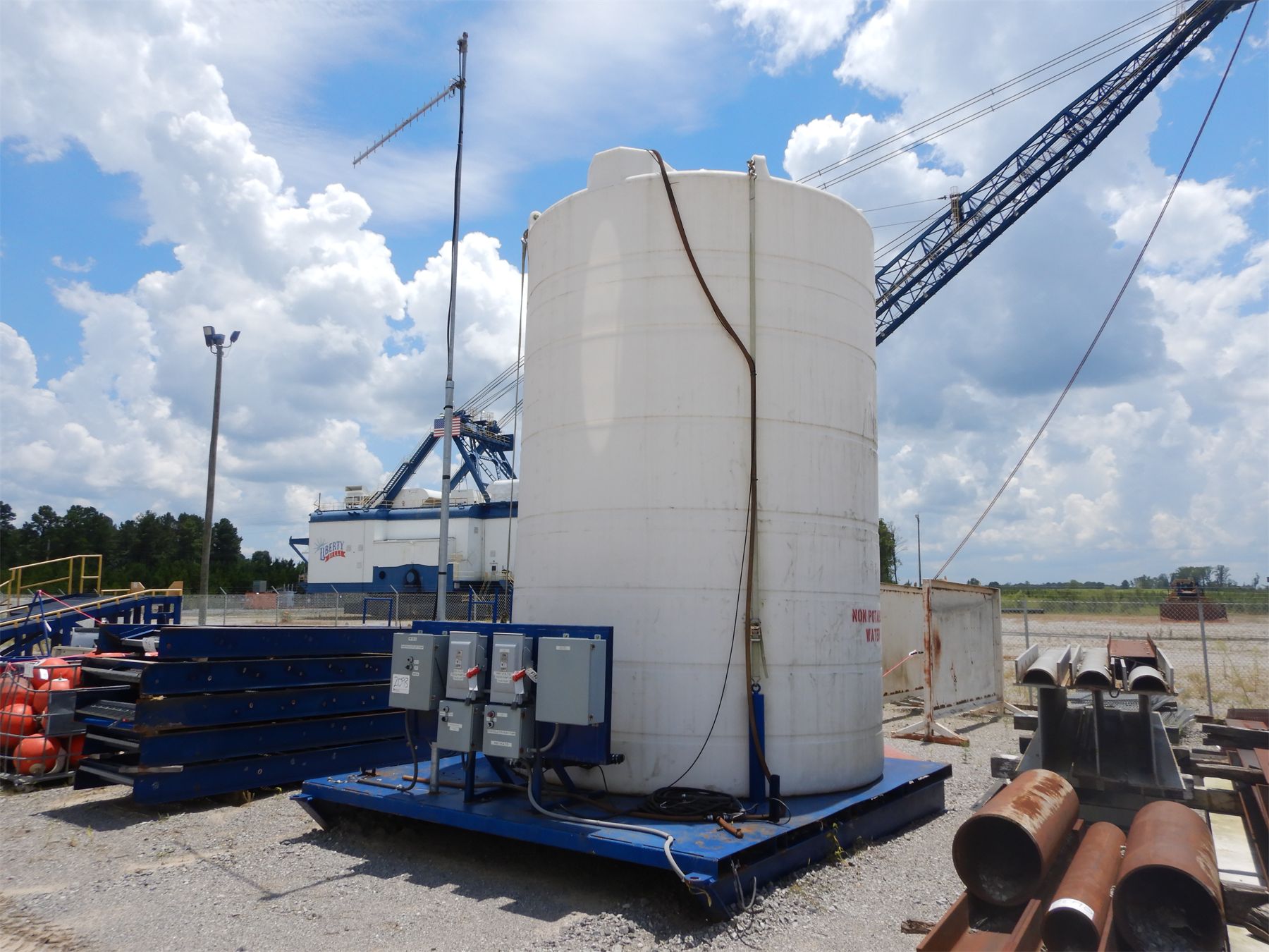 10,000 Gallon Water Tank Tank Asphalt / Storage / Fuel 10,000 Gallon Water Tank Tank Asphalt / Storage / Fuel