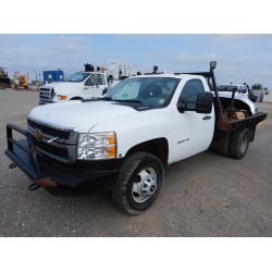 2013 CHEVROLET 3500 HD Flatbed Truck