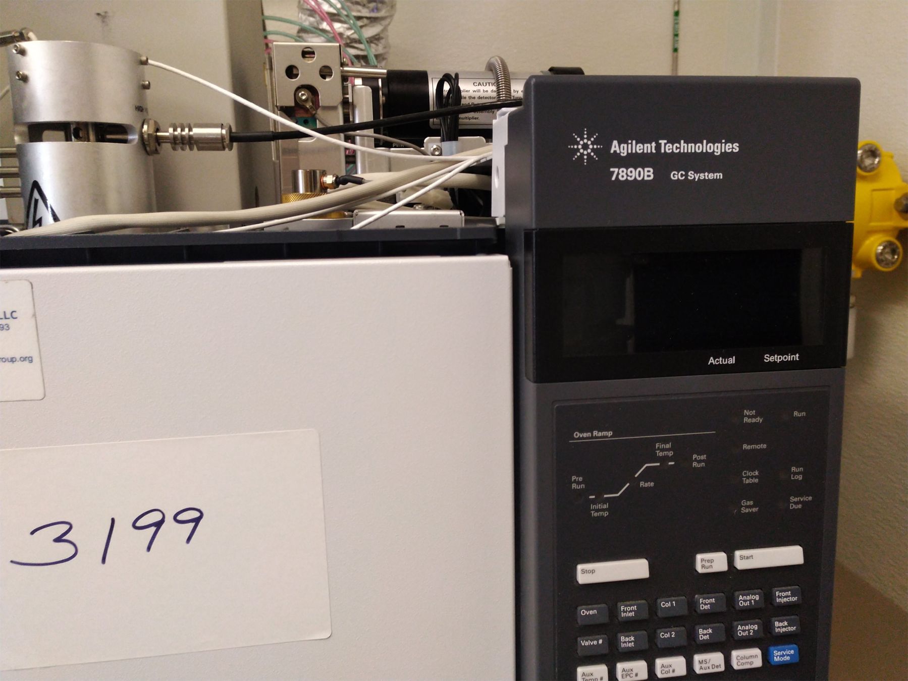 Agilent 7890B Gas Chromatograph with G4513A Liquid Autosampler and