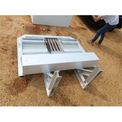 ROAD GEAR HEADACHE RACK Truck Product and Accessory