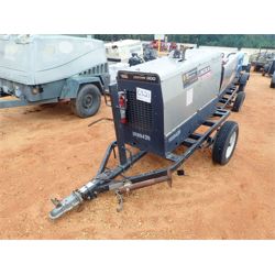 2013 LINCOLN VANTAGE 300 WELDER Welding Equipment