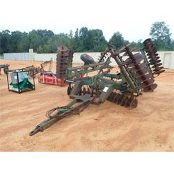 JOHN DEERE DISC HARROW 630 Tillage Equipment