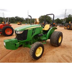 JOHN DEERE 5065E Tractor