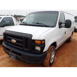 2014 FORD E150 Box Truck / Cargo Van