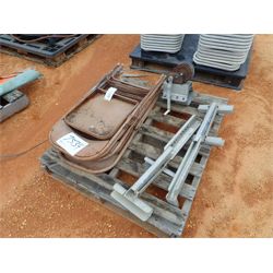 (4) METAL FOLDING CHAIRS Miscellaneous