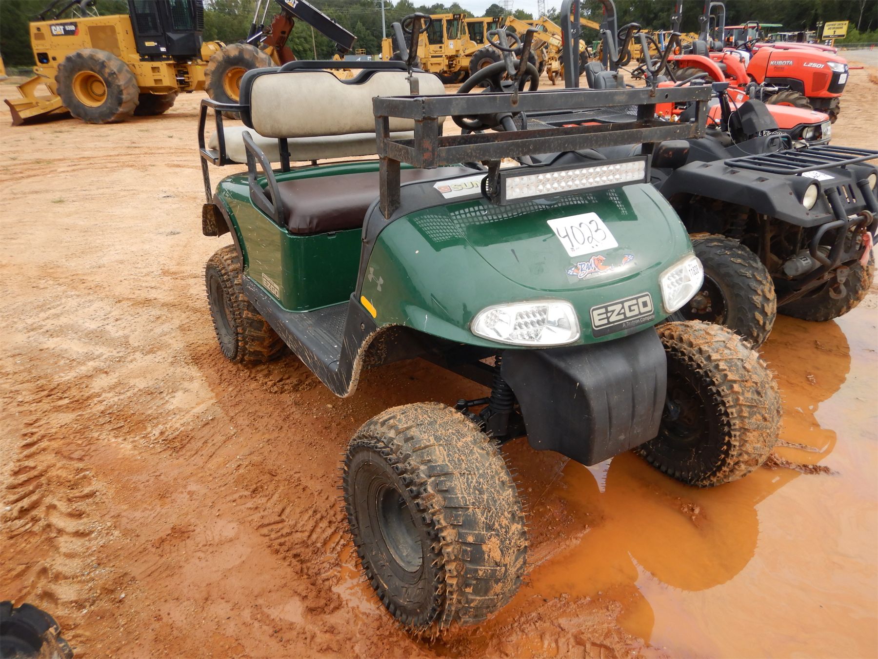 EZ GO SHUTTLE 2+2 ATV / UTV / Cart