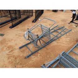 DEER HUNTING LADDER STAND Miscellaneous