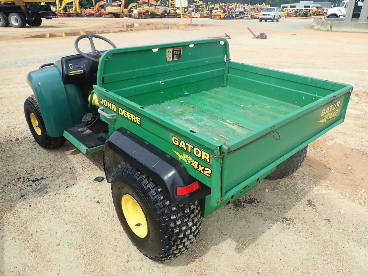 JOHN DEERE GATOR ATV / UTV / Cart