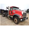 Image 4 : 2013 MACK CU713 Roll Off Truck