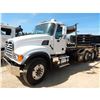Image 1 : 2003 MACK CV713 Roll Off Truck