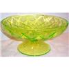 Image 1 : Large Vaseline Footed Diamond Pattern Bowl #937735