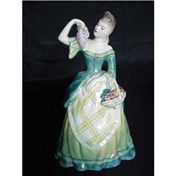 Goldscheider Figure L4 #956308