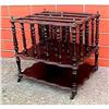 Image 1 : 19c Regency mahogany Serpentine Form Canterbury #977311