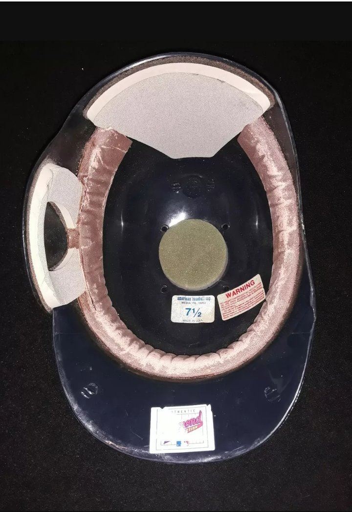 JSA COA Atlanta Braves Game Used Batting Helmet Autograph Signed By Davee Justice