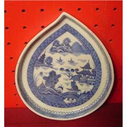 CHINESE EXPORT BLUE CANTON LEAF OR TRAY DISH #938314