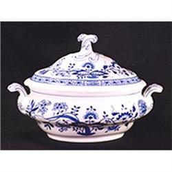 Hutschenreuther blue and white tureen #949453