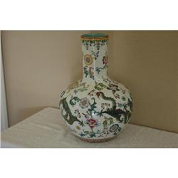 Porcelain Vase #957001
