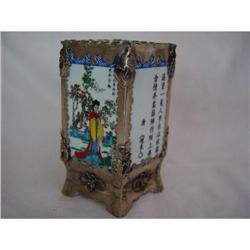 Chinese miniature rhombus shaped vase #957006