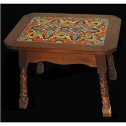 Oak Mahogany Rose Medallion Ceramic Tile TABLE #975629