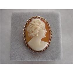Edwardian Victorian  10kt  shell cameo brooch  #988829