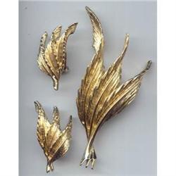 ART  Golden Leaf Brooch  Earrings Set #989059