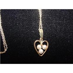 14kt Krementz Pearl Heart Necklace Pendant      #989435