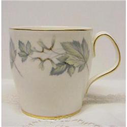 ROYAL ALBERT MUG SILVER MAPLE #989922