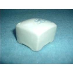 Chinese blue & white water dripper #990591