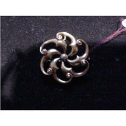 Victorian Lady's 14 Kt Yellow Gold "Pin Wheel" #991921
