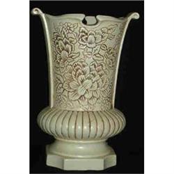 Redwing Vase #1185. 1936-1967 #992035