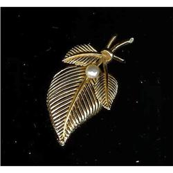 14k Gold Pin. Leaf with a real pearl #992081
