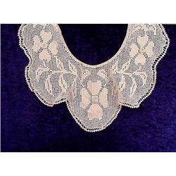 Large Antique IRISH LACE  Crochet Bertha Collar #992633