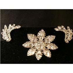 VINTAGE KRAMER HUGE BROOCH and EARRINGS #992672