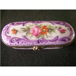 BEAUTIFUL LIMOGES HAND PAINTED LIDDED BOX #992675