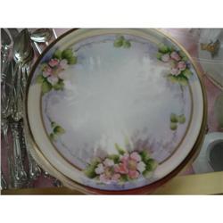 LOVELY ROSES HAND PAINTED FANCY TEAPOT FOOTED #992700