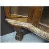Image 2 : CURVED GLASS CORNER CABINET