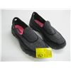 Image 1 : PR OF SIZE 7 1/2 SKETCHERS SLIPPERS