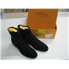 Image 1 : PR OF NEW TODS LOW SLIP ON BOOTS SIZE 38