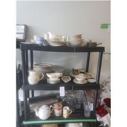 Assortment of table & serving dishes A