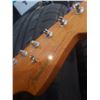 Image 3 : Fender Stratocaster Guitar A