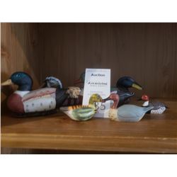 Assortment of decorative Ducks A