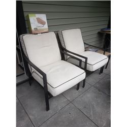 Patio Chairs & Side Table C