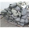 Image 2 : Pallet Multiple Gray Sandbags
