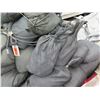 Image 7 : Pallet Multiple Gray Sandbags