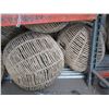 Image 5 : Multiple Large Round Pendant Straw Bamboo Hanging Lights