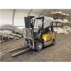 Yale Forklift -Runs Drives Lifts- (Needs Repair -Brakes Do Not Work Major Fluid Leak)